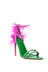 AZALEA WANG ELLA COLOR BLOCKED FEATHER SANDAL IN GREEN