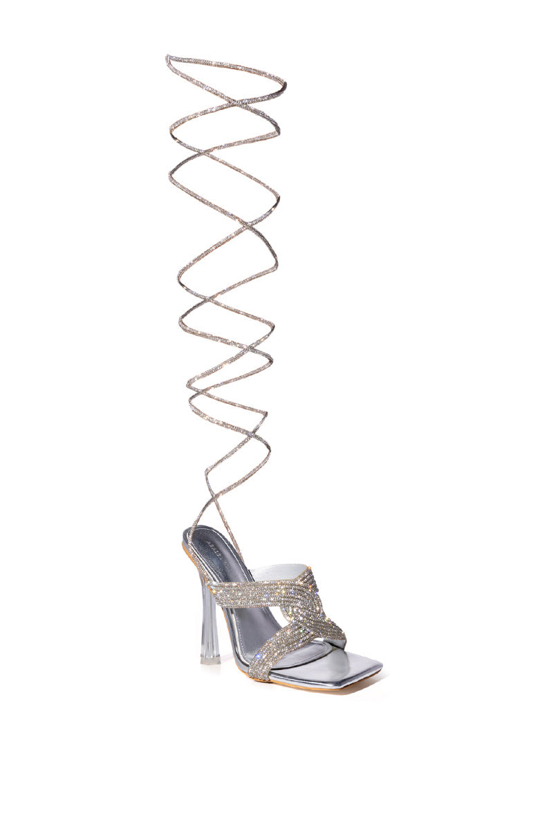 AZALEA WANG DELPHINE CHUNKY METALLIC SANDAL IN SILVER