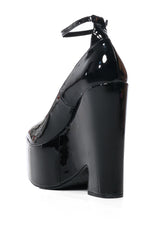AZALEA WANG SAYERS WEDGE POINTED TOE PUMP IN BLACK