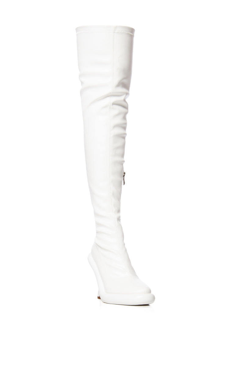 AZALEA WANG EMERIE WHITE BOOT