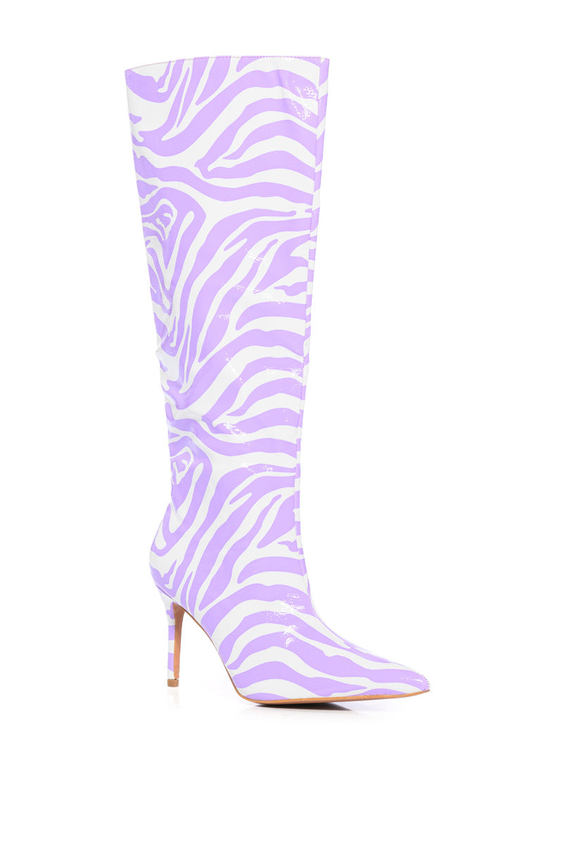 AZALEA WANG SCHROETER STILETTO BOOT IN GREEN