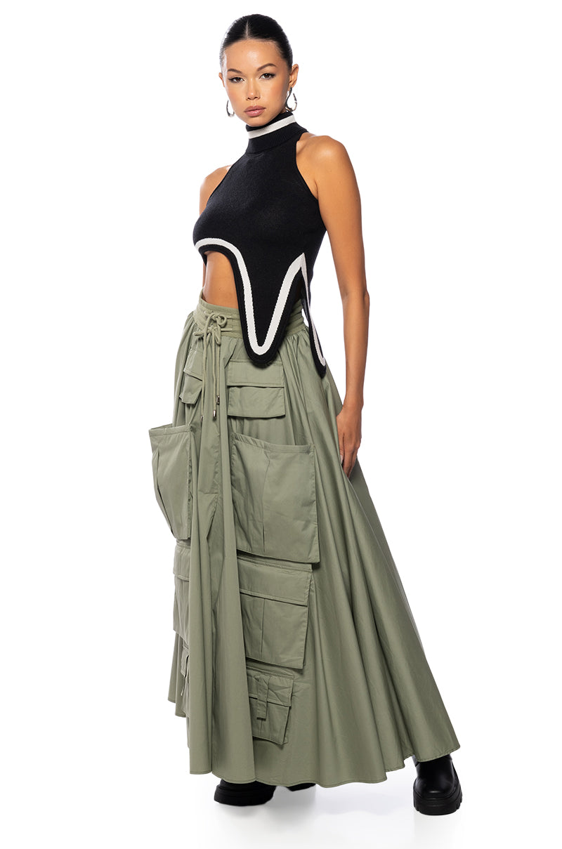 DRIP SLEEVELESS TURTLENECK SWEATER