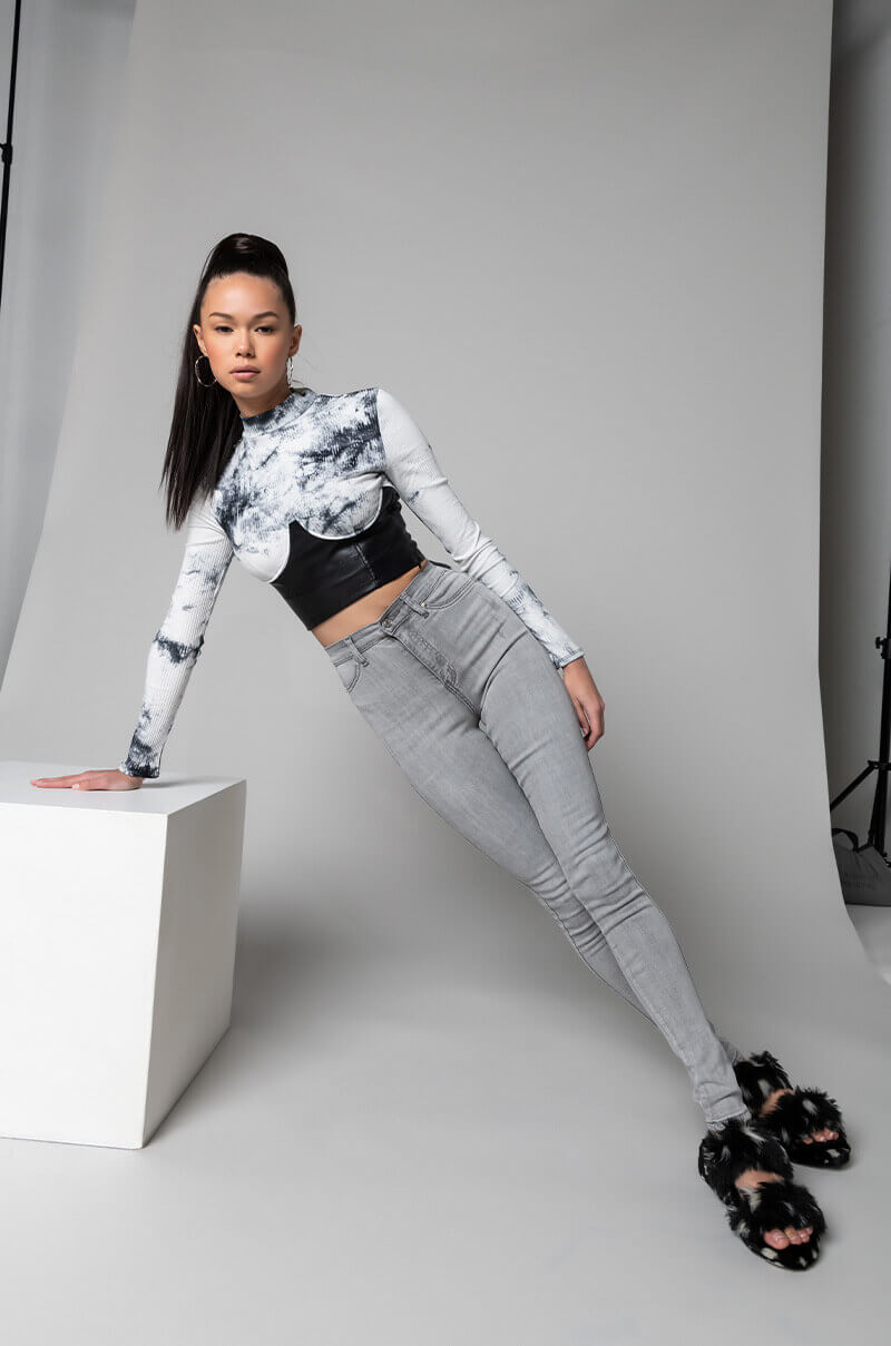 FLEX-FIT HIGH WAISTED SUPER STRETCHY SKINNY JEANS