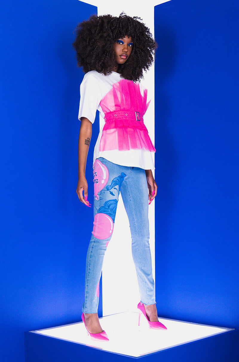 HERE COMES TROUBLE TULLE DETAIL BELTED T SHIRT