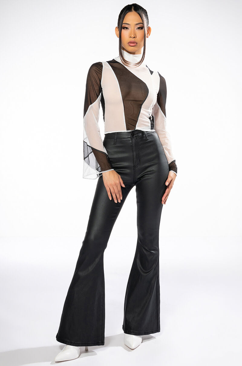 HOMETOWN MESH LONG SLEEVE TOP