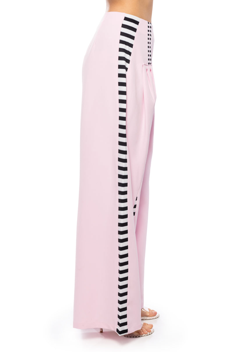 HOT GIRL STRIPED STATEMENT TROUSER
