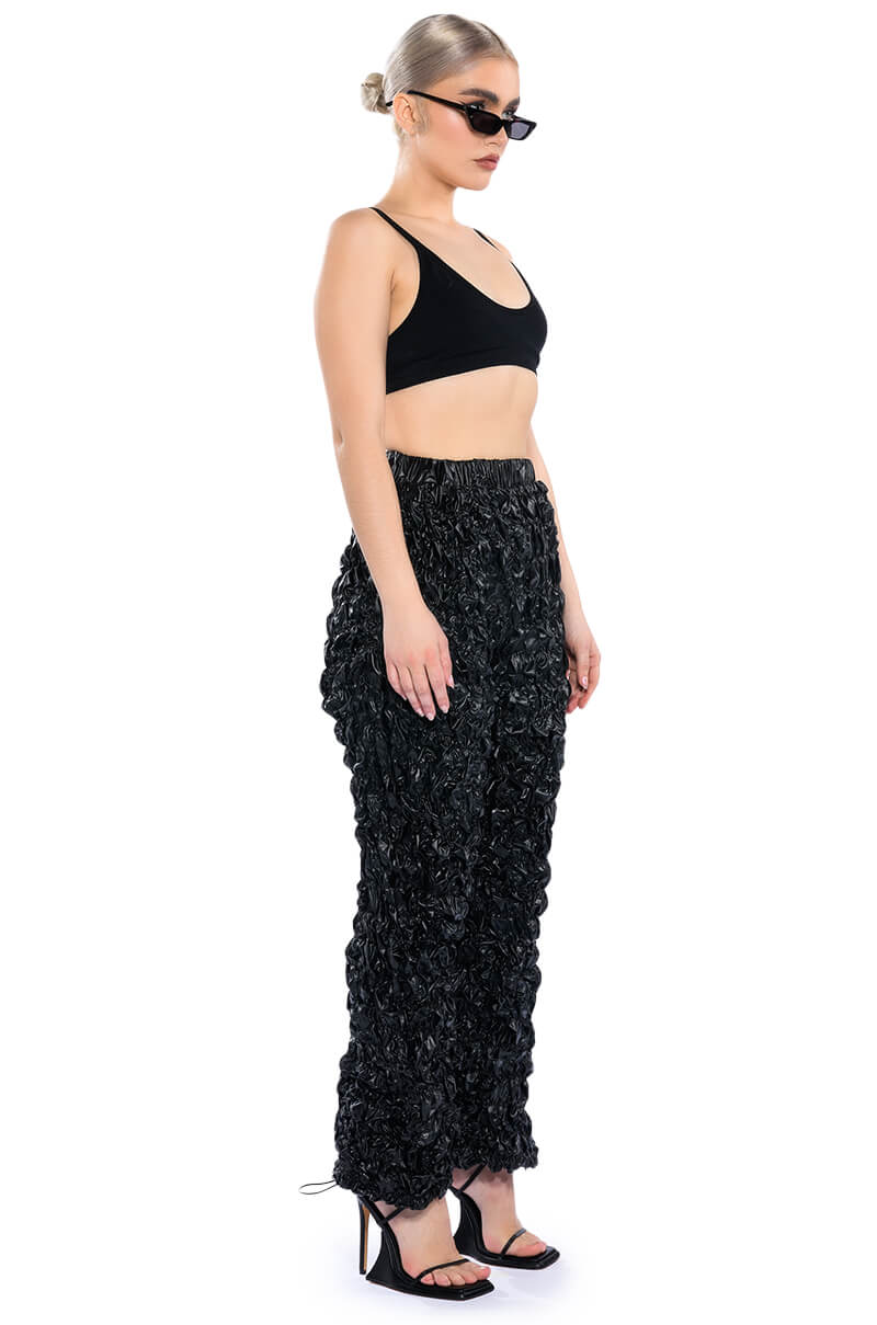LOSE CONTROL TEXTURED PANTS