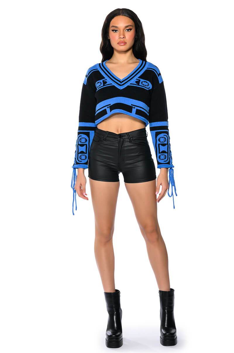 MADISON CROP V NECK SWEATER