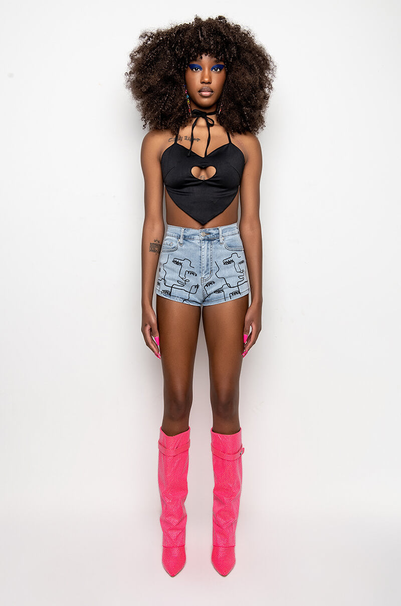 MULTIPLE FACES DENIM BOOTY SHORT