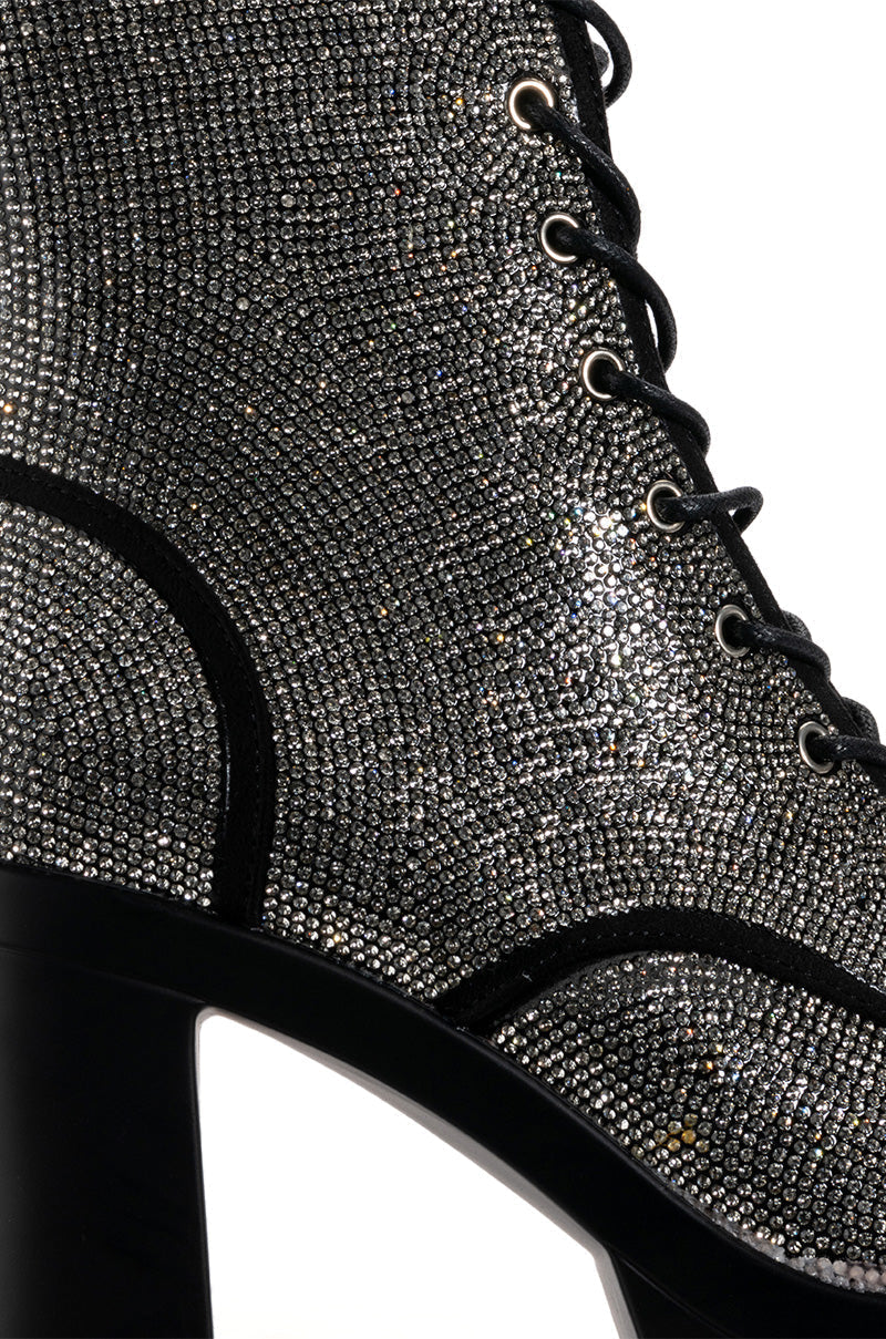 NEW STORY SILVER LACE UP BOOTIE