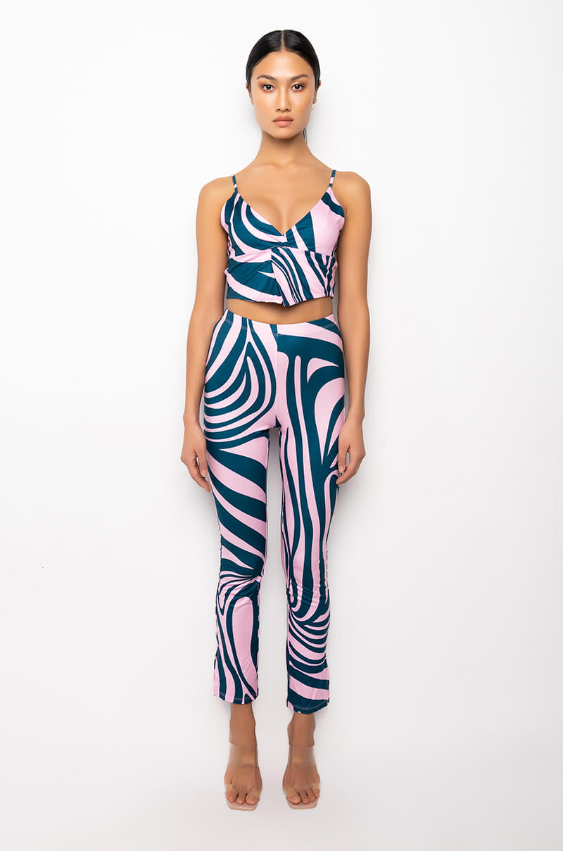 JENNIE TWIST FRONT CROPPED TANK
