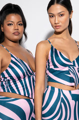 JENNIE TWIST FRONT CROPPED TANK